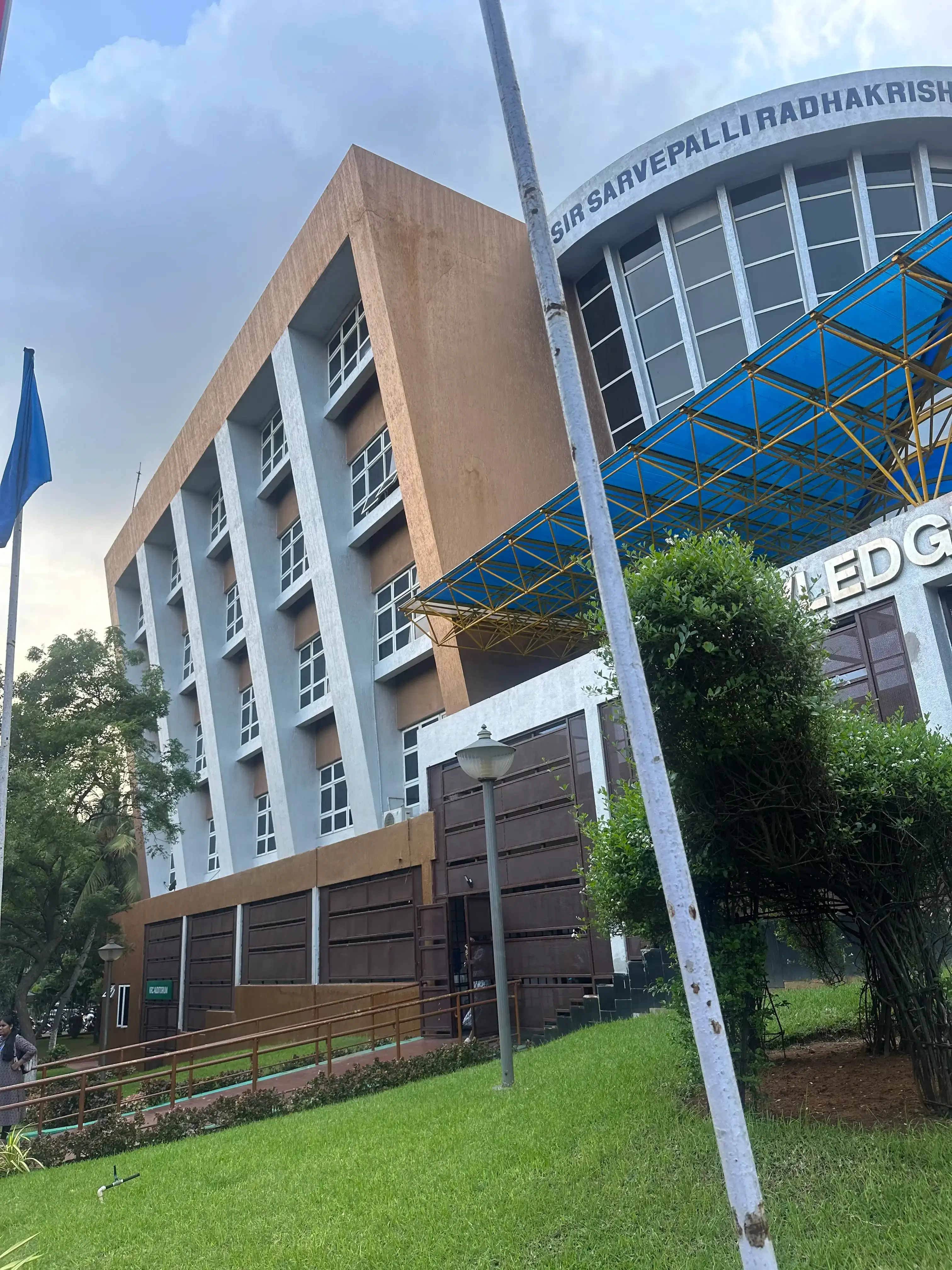 GITAM School of Architecture Visakhapatnam Academic Building photo 1